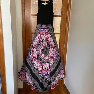 Eliza J Maxi Floral Dress - size 6